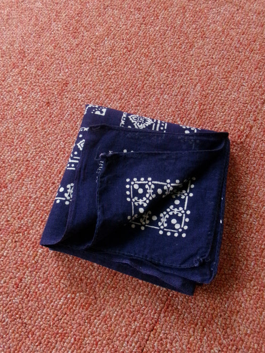 70s geometric star medallion bandana