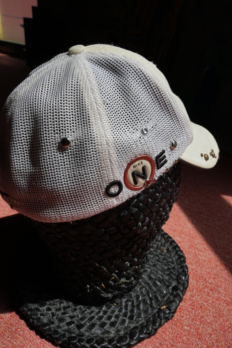 NIKE GOLF mesh cap “kira kira“