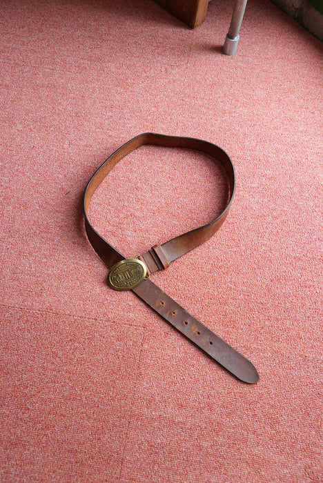 Levi’s logo buckle leather belt