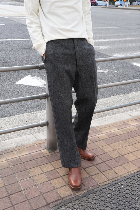 90s Burberrys’ tweed slacks