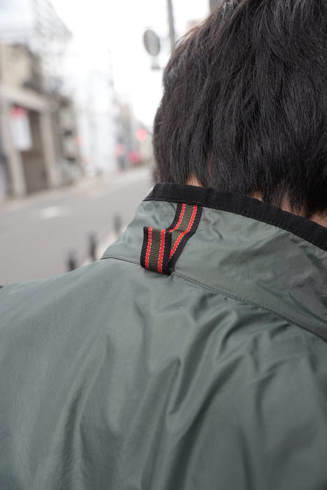 00s GAP nylon tech vest