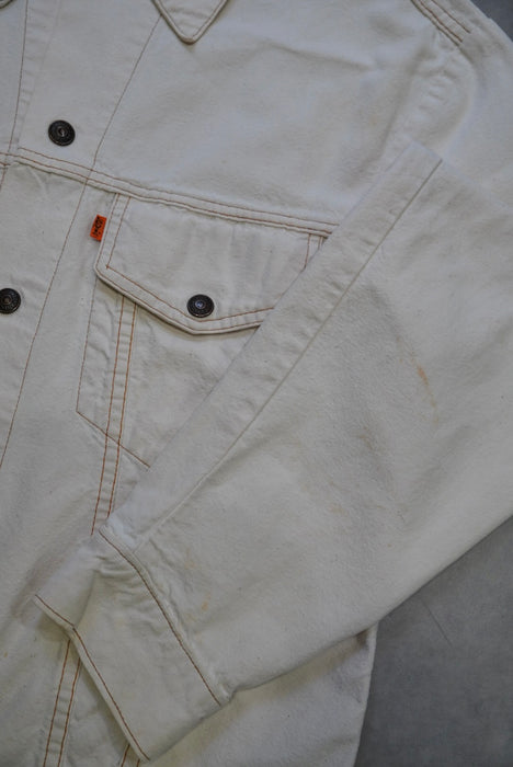 70s Levi’s white chambray