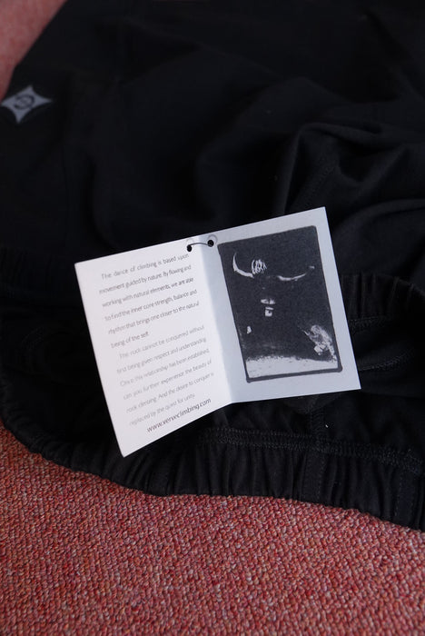 VERVE CAGI SHORT BLACK "L"
