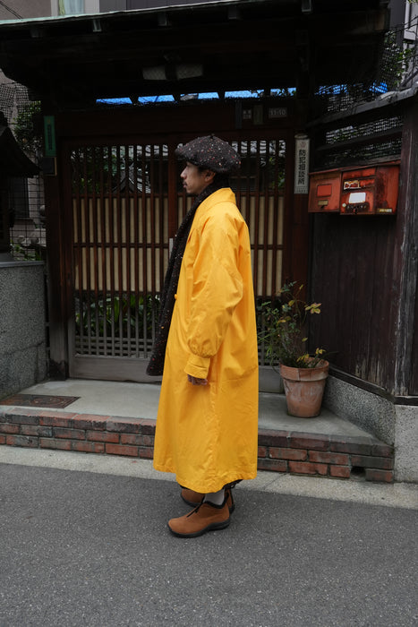 80s totes puff rain coat