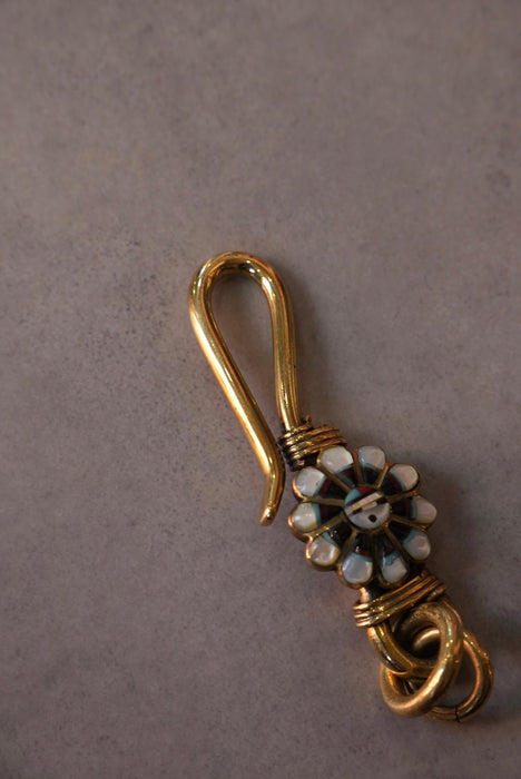 handmade brass key chain "flower"