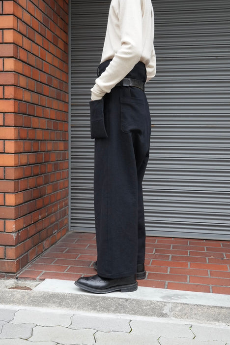 C.M.P.Y−16YR BLACK 30inch