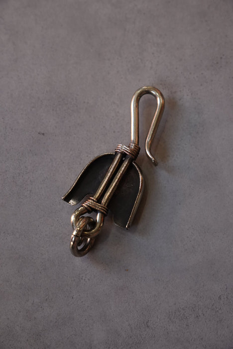 handmade brass key chain "kabuto" green