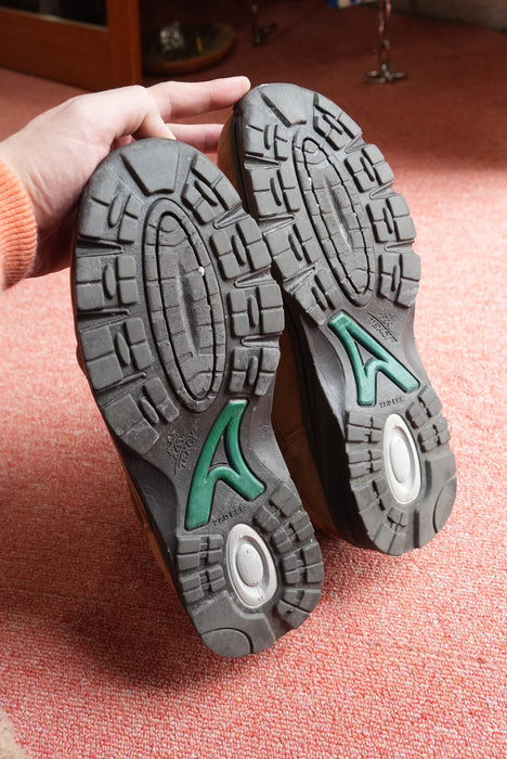 90s ASICS ASA VAV WALK