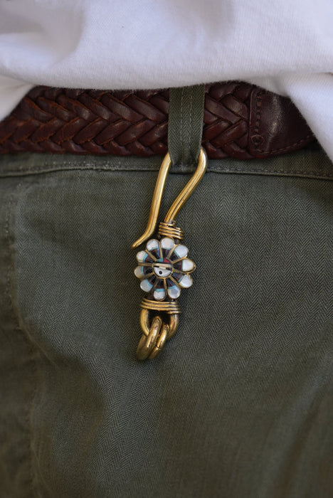 handmade brass key chain "flower"