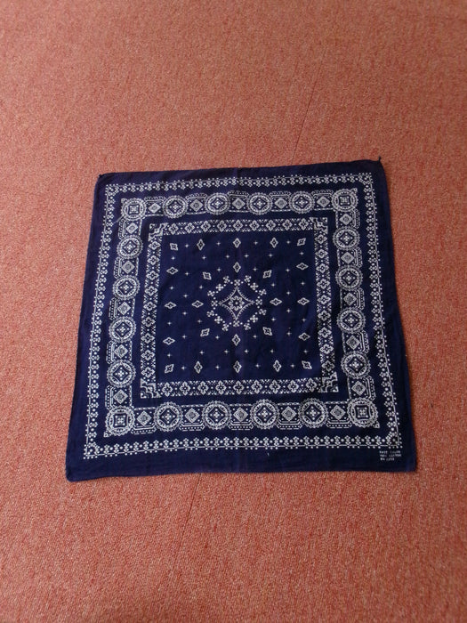 70s geometric star medallion bandana