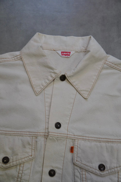 70s Levi’s white chambray