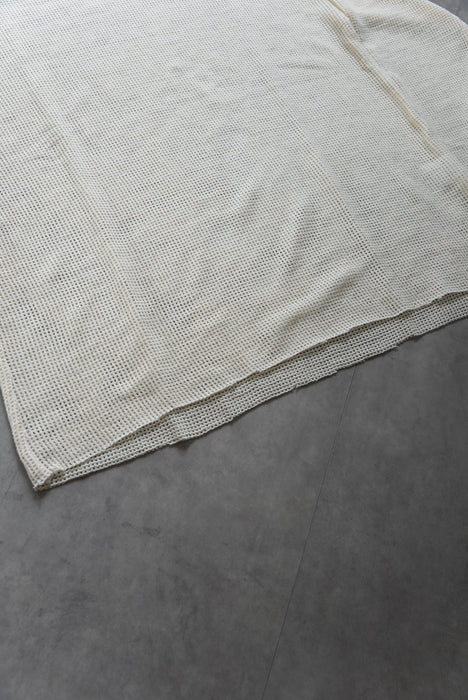 HAPPYEND mesh tee white