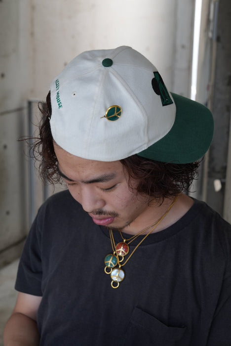 handmade brass pins "gold"