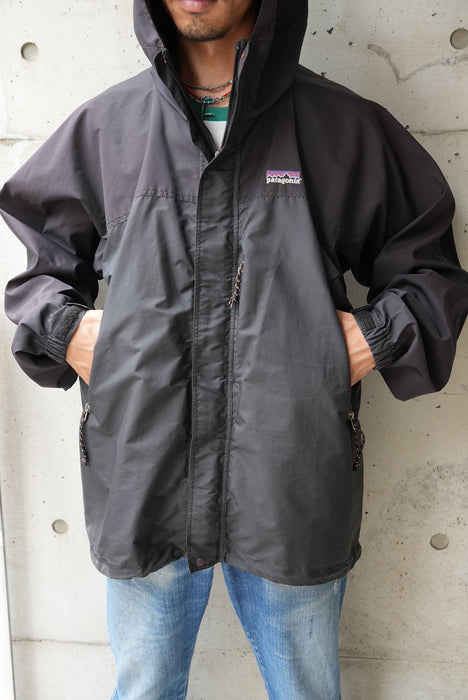 90s patagonia Essential Jacket
