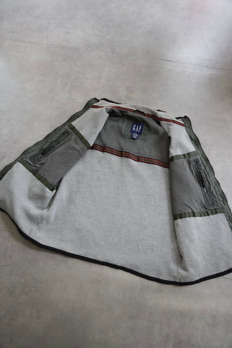 00s GAP nylon tech vest