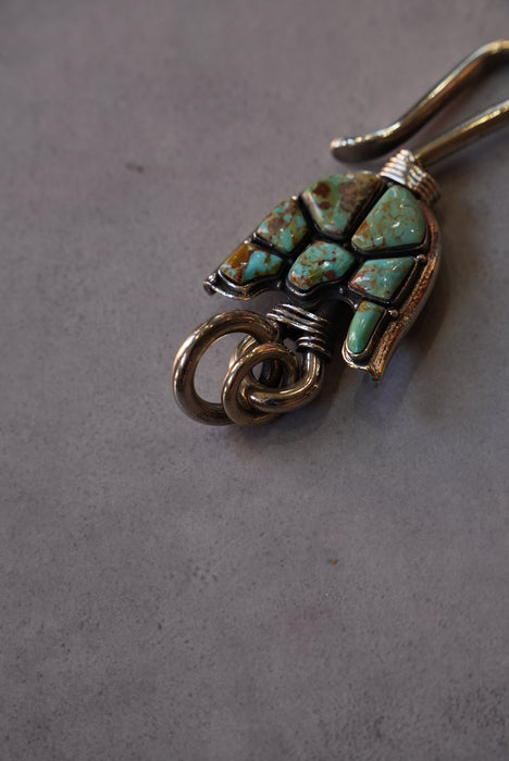 handmade brass key chain "kabuto" green
