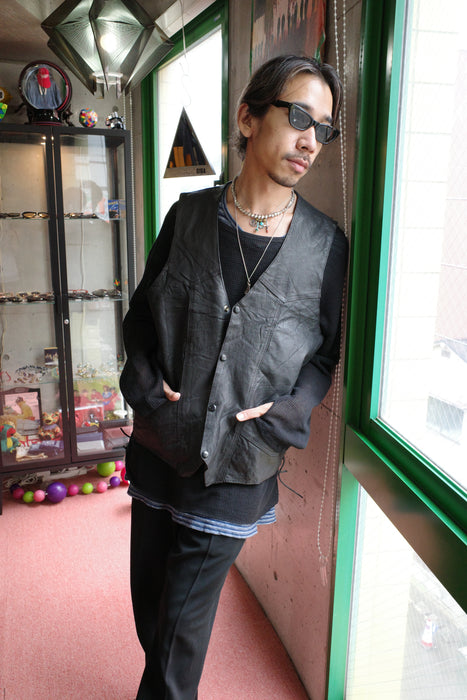 90s lace-up leather vest