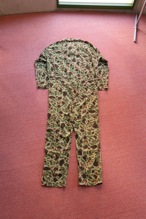 90s duckhuntercamo suits