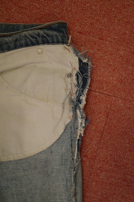 90s Levi's 517