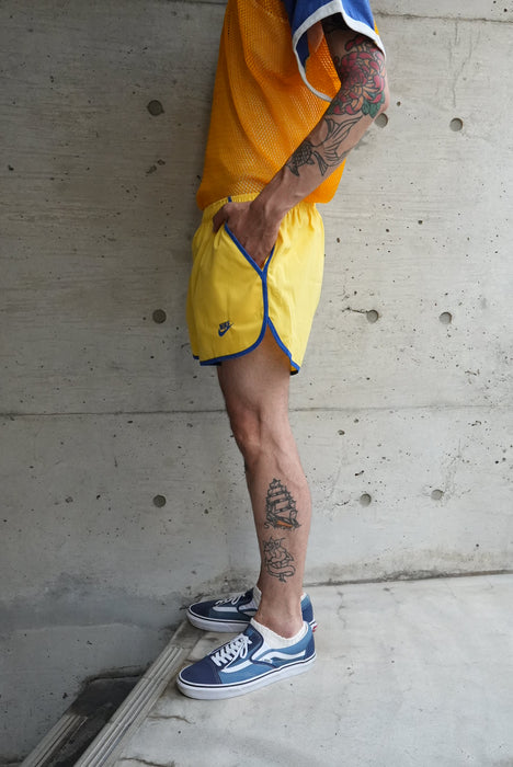 90s NIKE running shorts