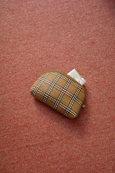 tiny straw bag