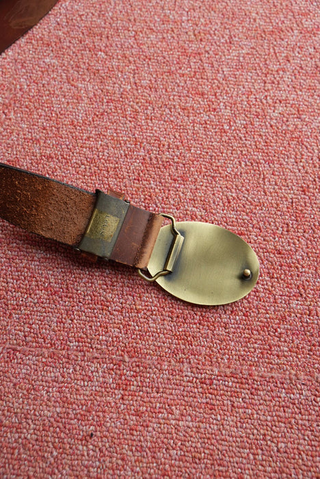 Levi’s logo buckle leather belt