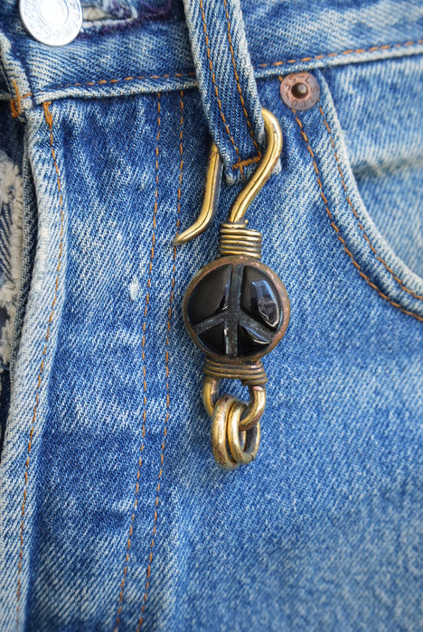 handmade brass key chain "peace" black