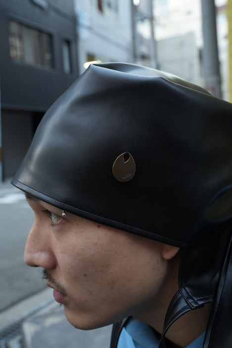 NAM HEAD APRON FAUX LEATHER