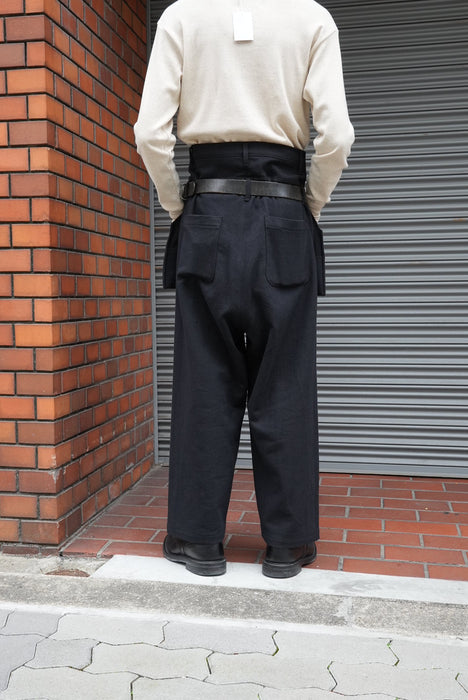 C.M.P.Y−16YR BLACK 30inch