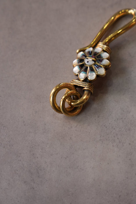 handmade brass key chain "flower"