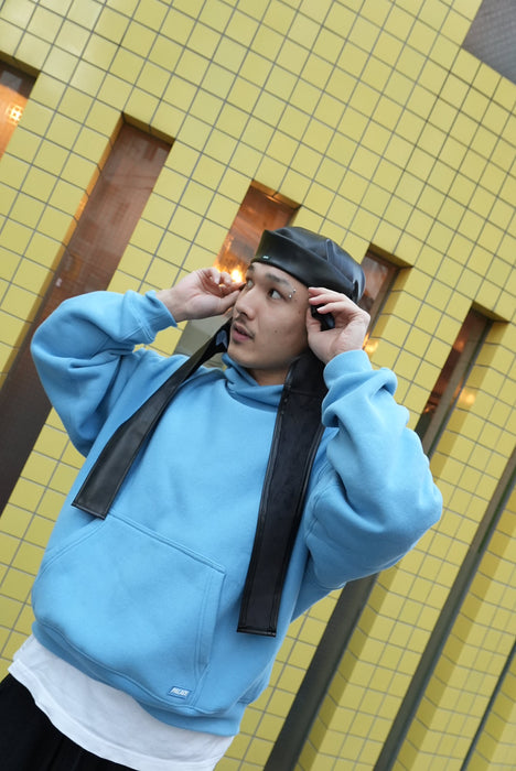 NAM HEAD APRON FAUX LEATHER