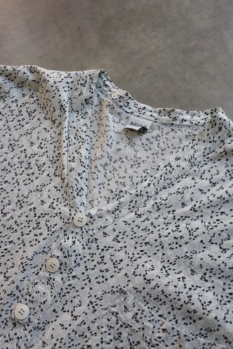 00s ARIMO giraffepattern pocket tee