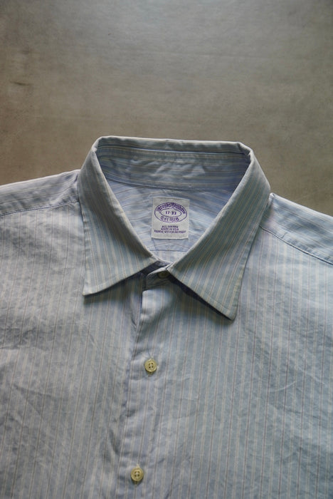 90s BROOKS BROTHERS stripe shirt