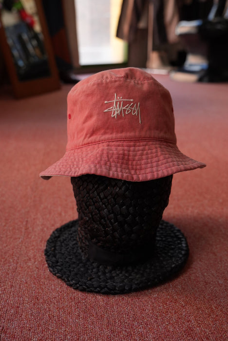STUSSY bucket hat