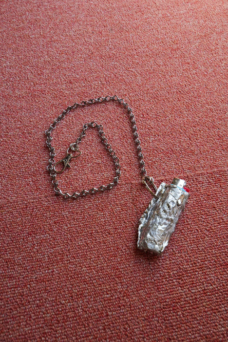 縁 Lighter chain "岩"